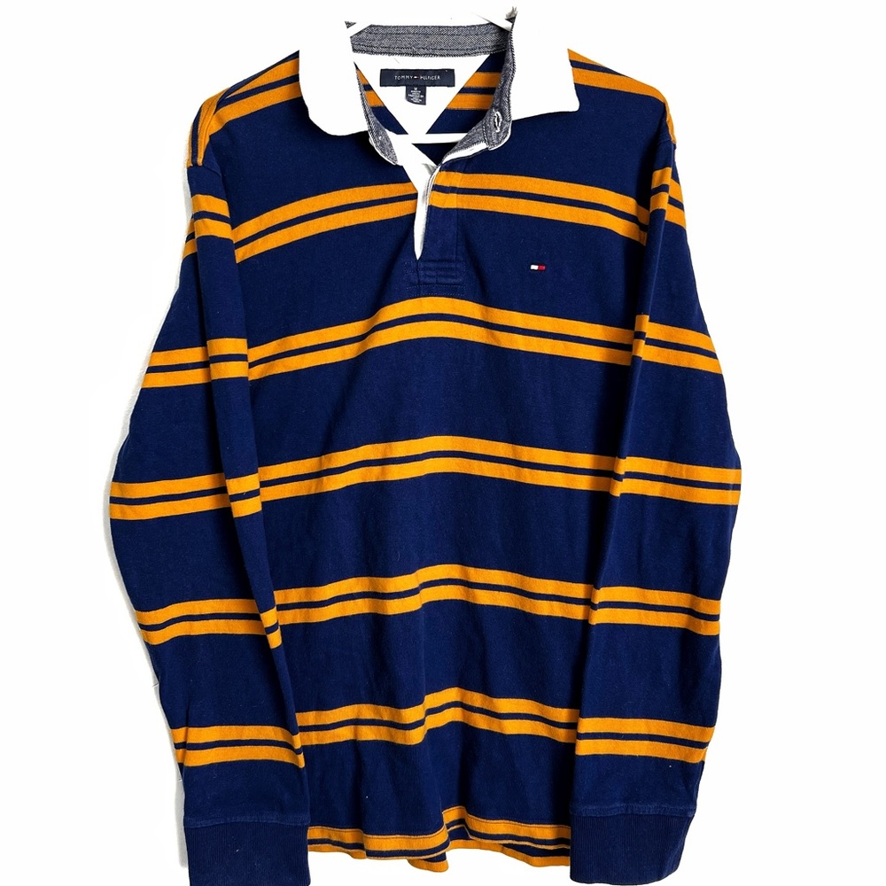Y2K Tommy Hilfiger Shirt!
